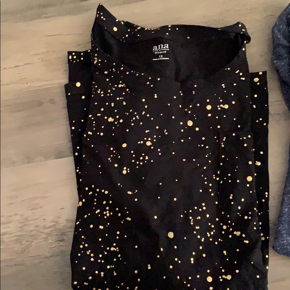 2 T-Shirts - New - Picture 3 of 3